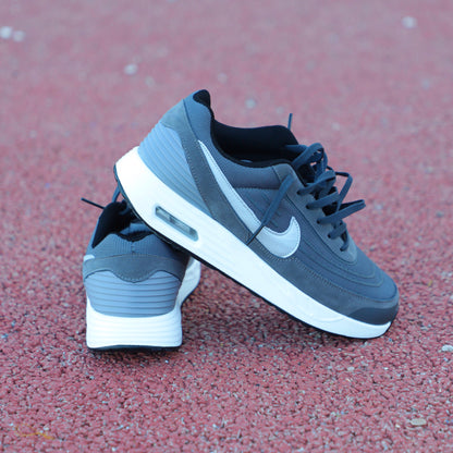 NIKE AIR MAX VERSE AQUARIUM